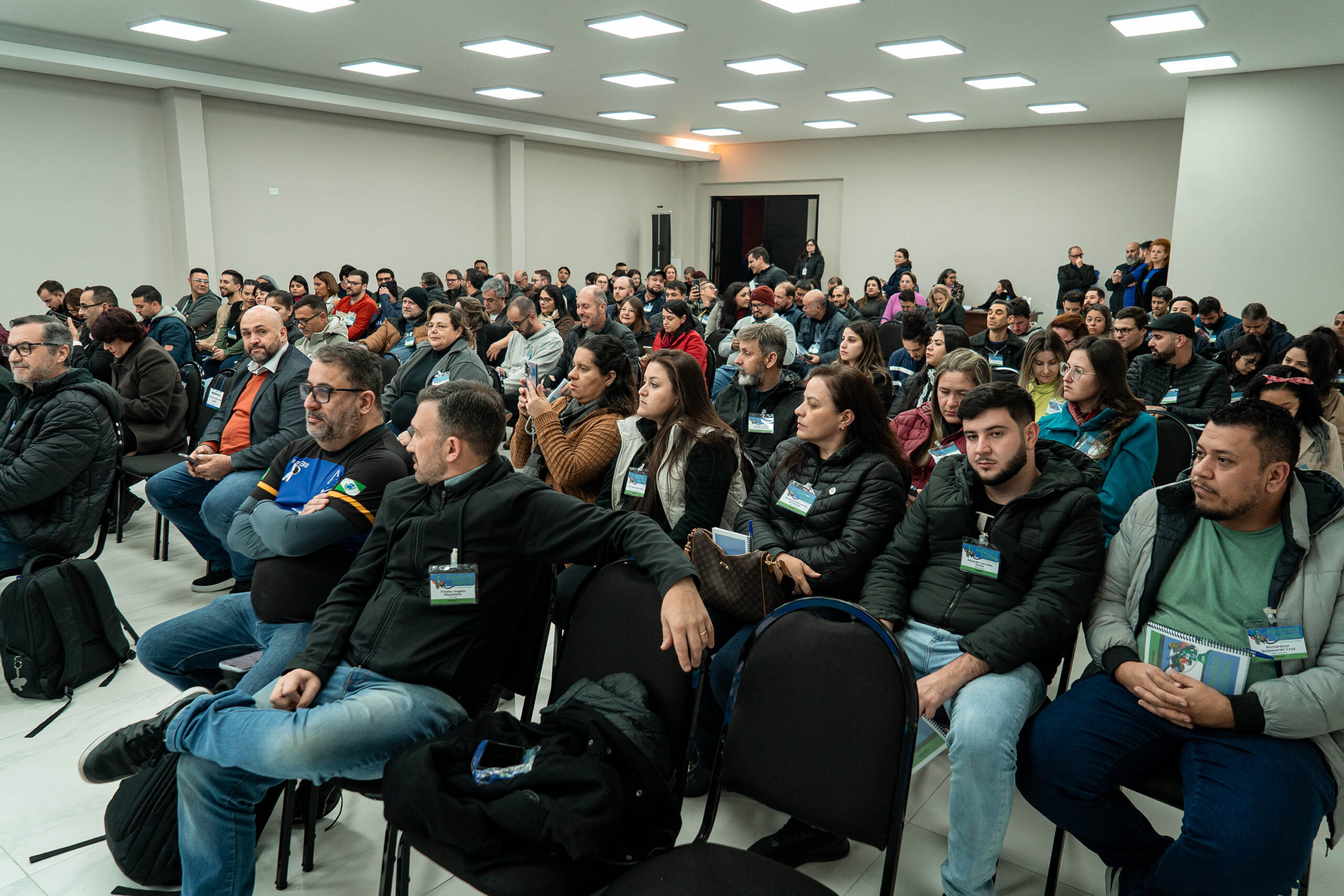 Com oficinas e palestras, Estado reforça treinamento de professores para uso de robótica