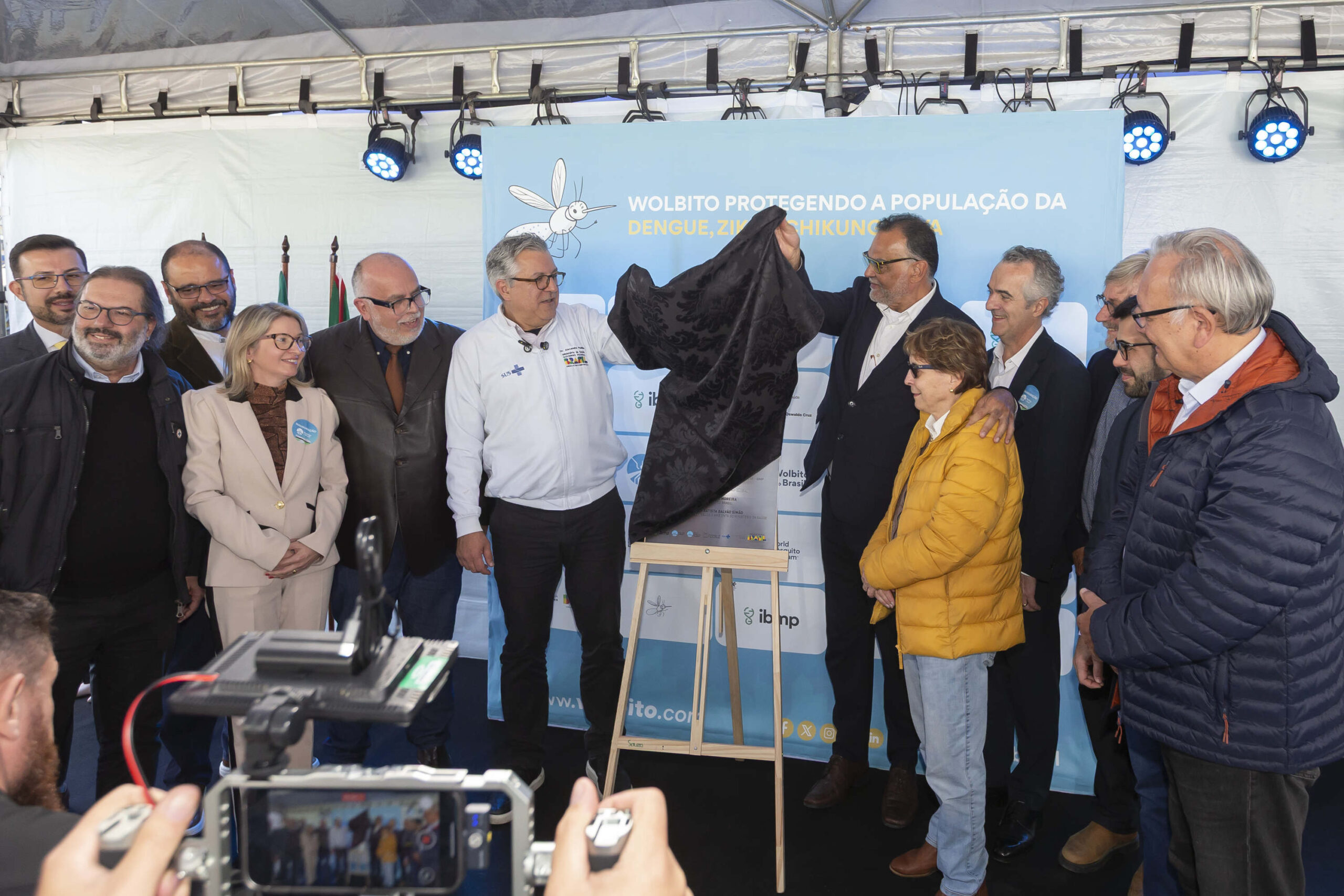 Paraná inaugura a maior biofábrica de mosquitos do mundo de combate à dengue