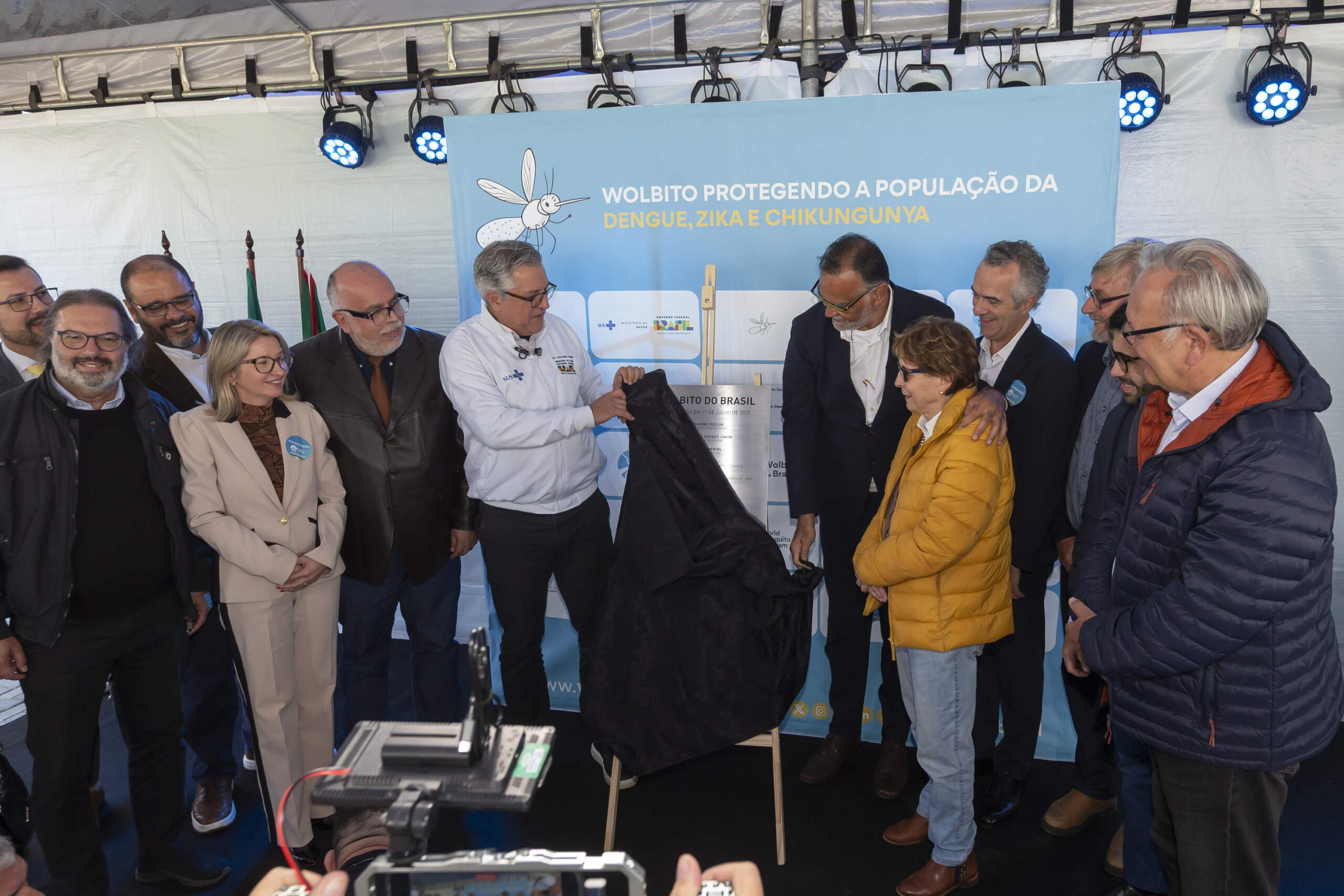 Paraná inaugura a maior biofábrica de mosquitos do mundo de combate à dengue