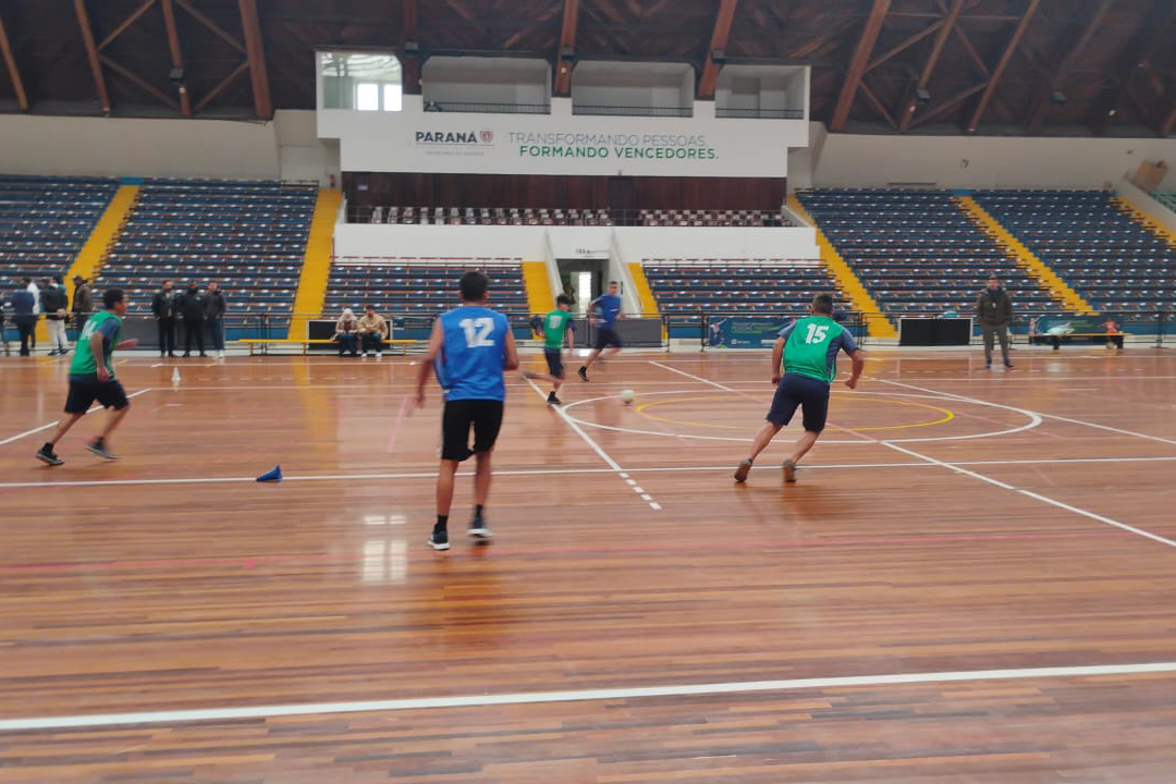 Adolescentes da socioeducação do Paraná participam de torneio de futebol em São Paulo