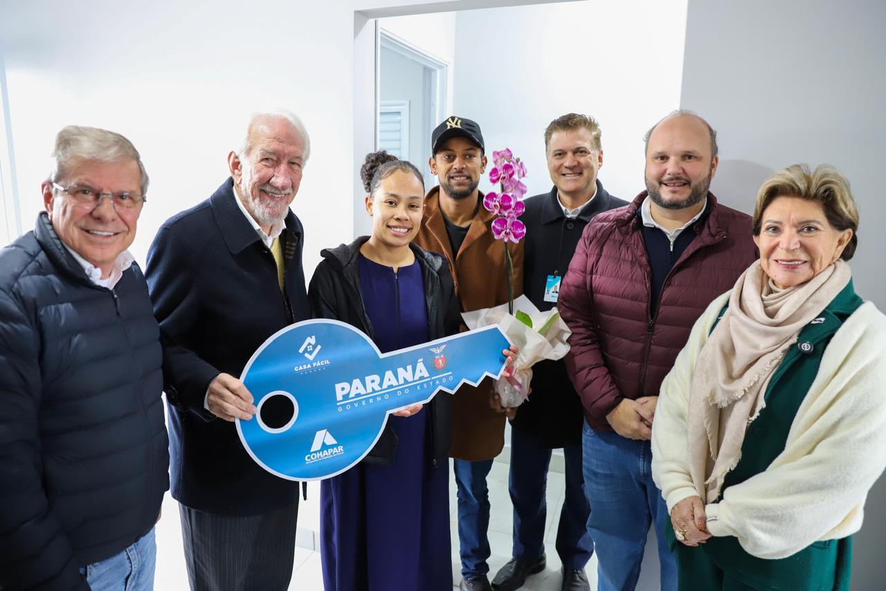 Construído com apoio do Estado, bairro planejado de Ponta Grossa recebe 293 novos moradores
