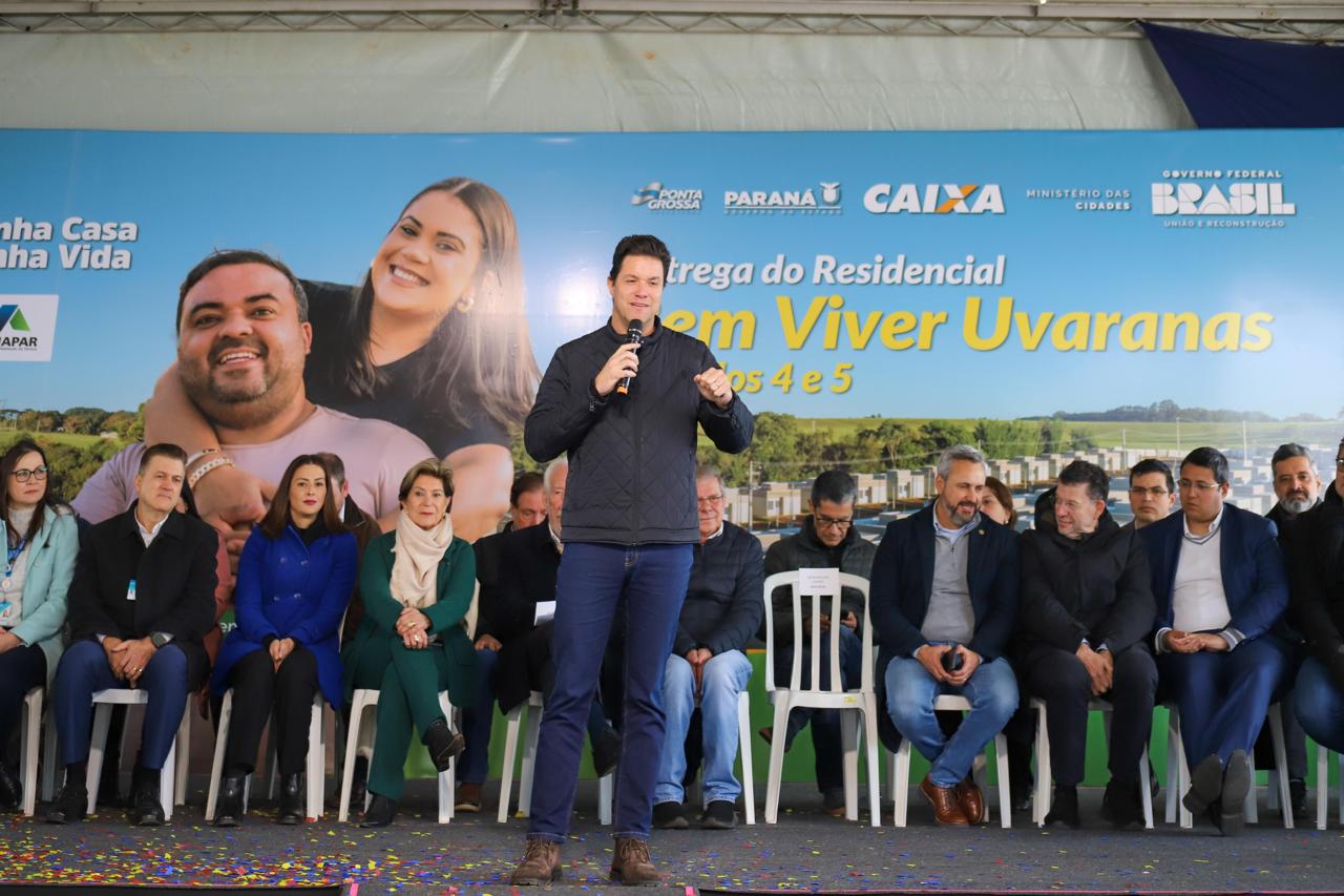 Construído com apoio do Estado, bairro planejado de Ponta Grossa recebe 293 novos moradores