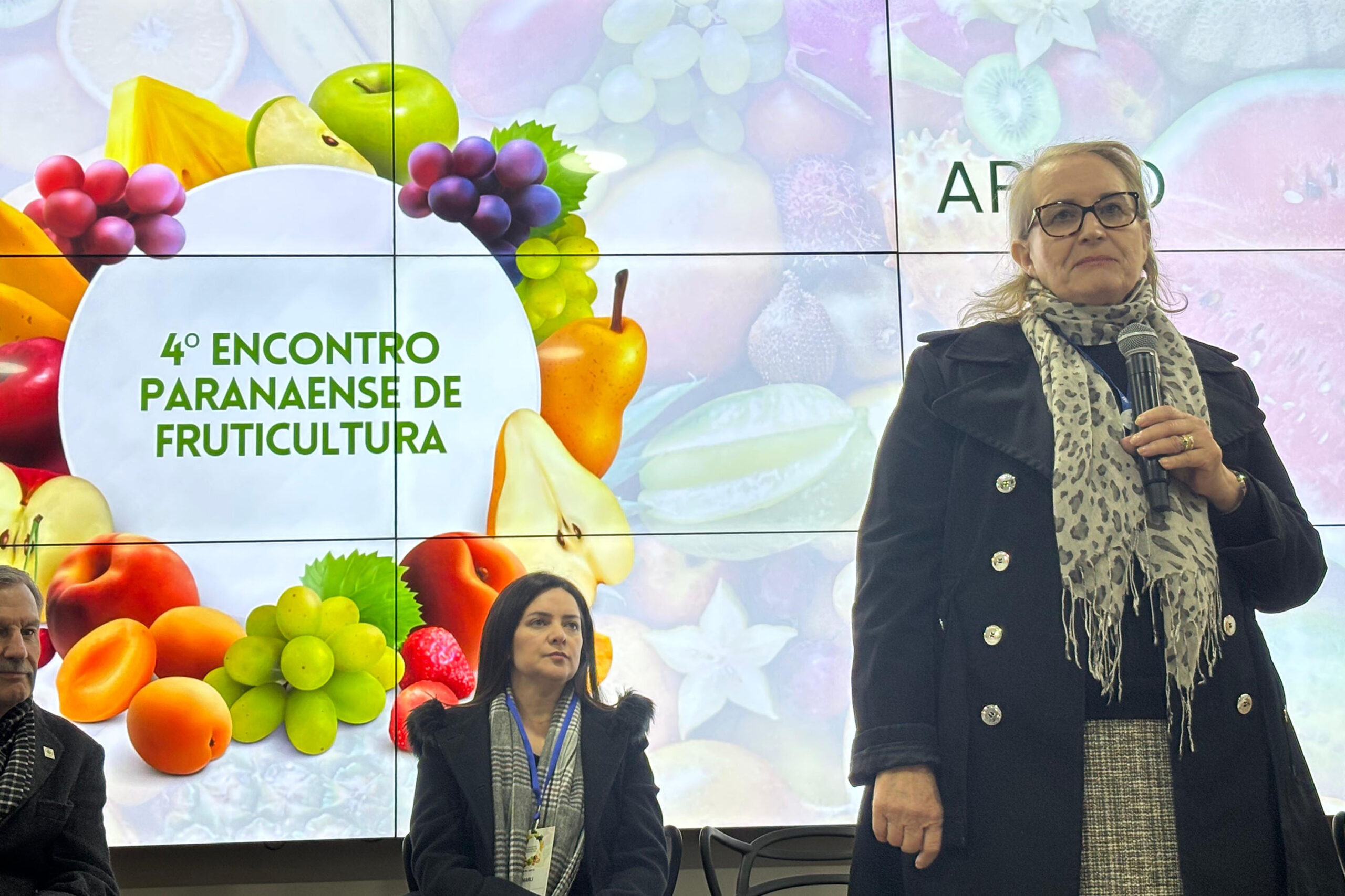 Encontro de fruticultura destaca oportunidades e desafios da atividade no Paraná