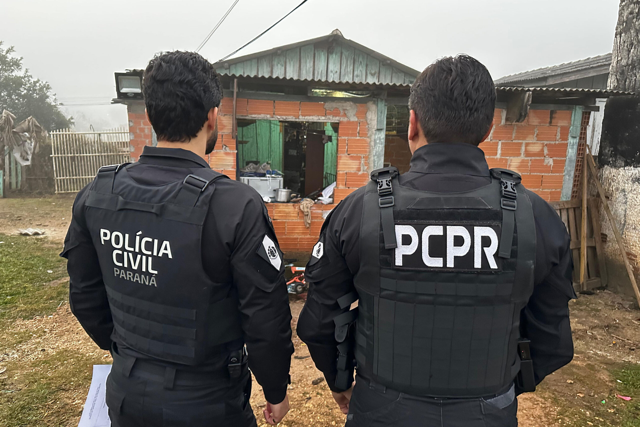PCPR cumpre mandados contra investigado por sequestro e homicídio na Grande Curitiba