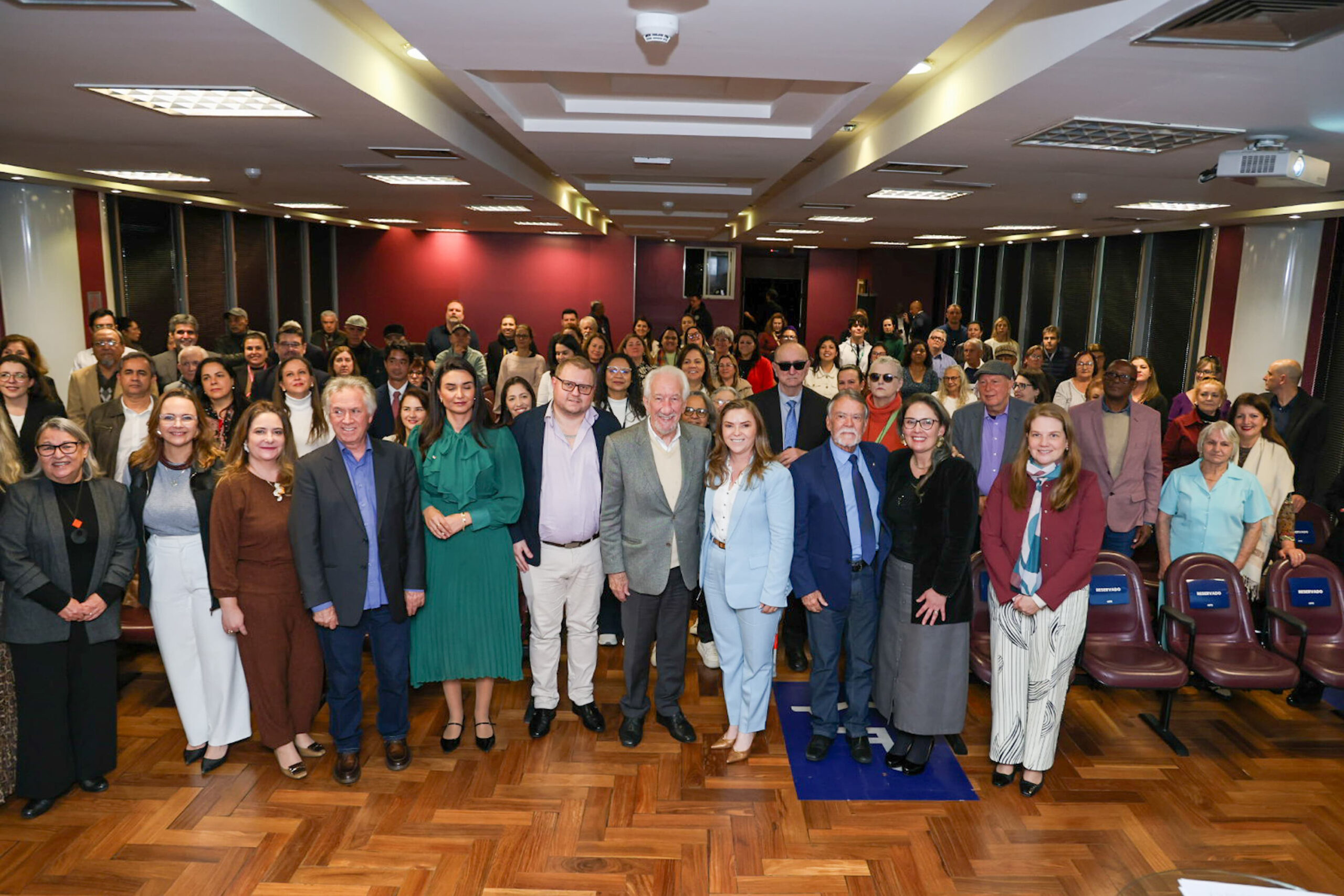 Toma posse a nova diretoria do Conselho Estadual da Pessoa Idosa