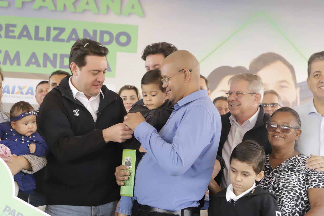Casa Fácil: com ajuda do Estado, 134 famílias de Andirá conquistam a casa própria
