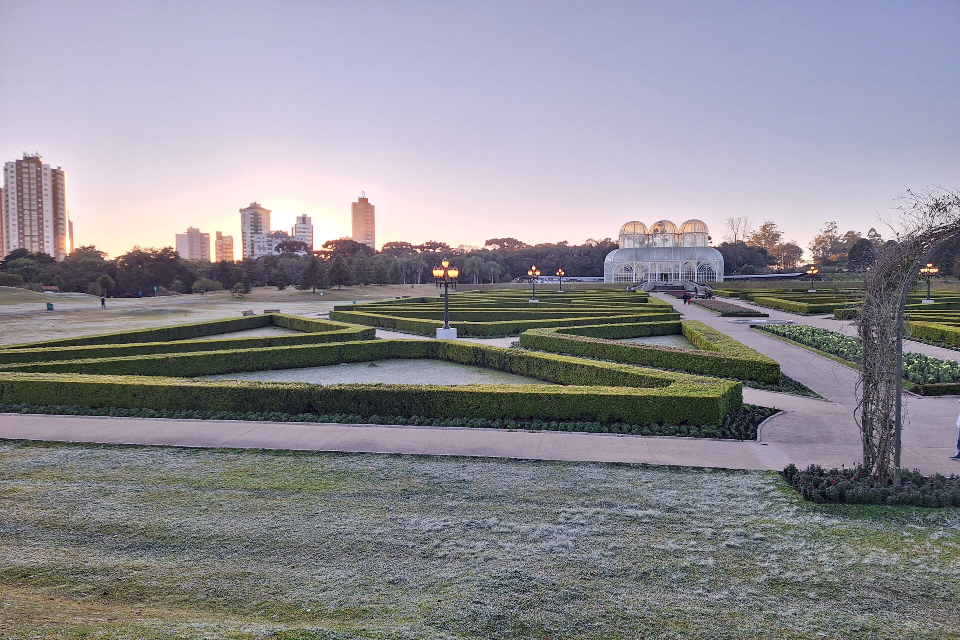 Dia mais frio do mês registra temperaturas negativas em quatro cidades paranaenses