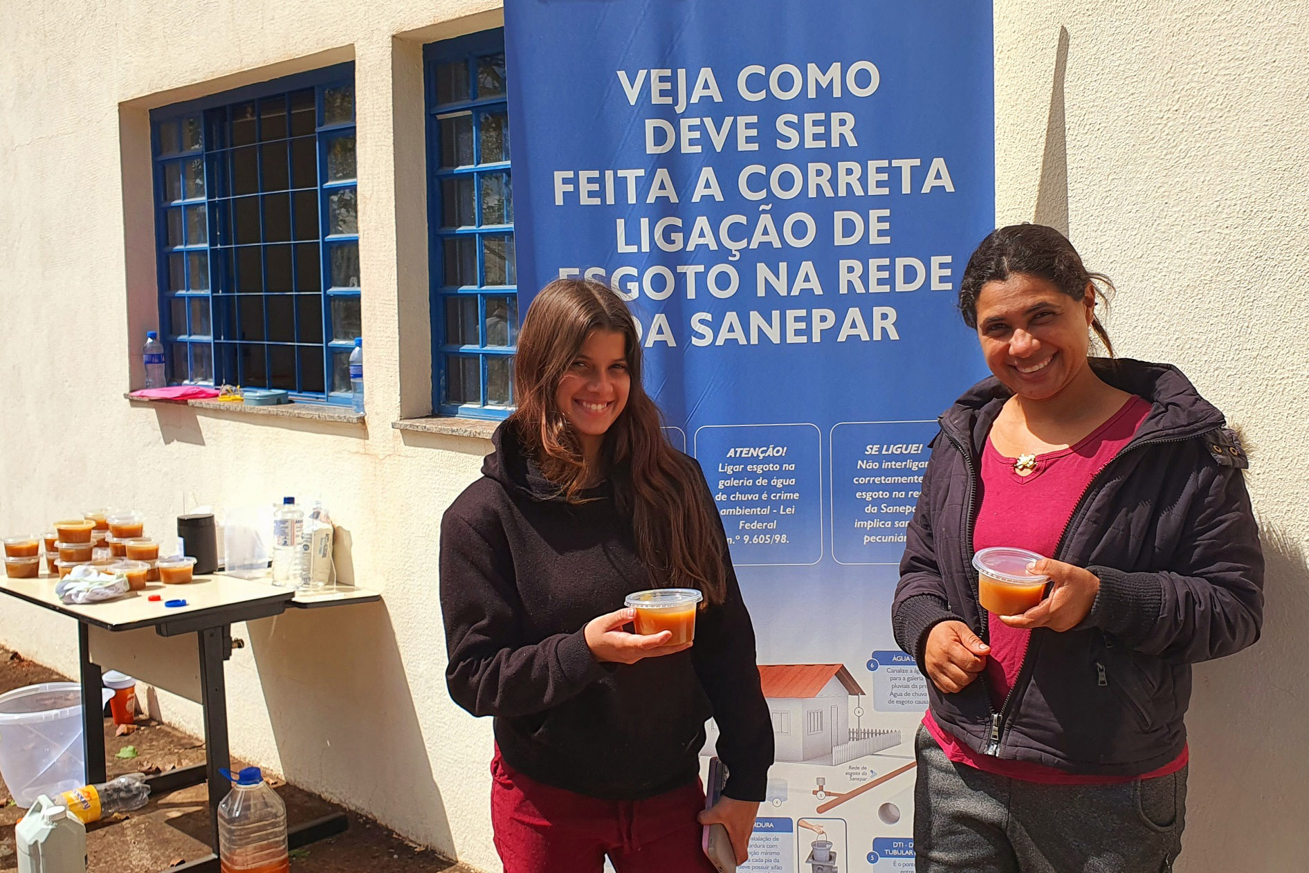 Economia e preservação ambiental: Sanepar ensina a fazer sabão com óleo de cozinha