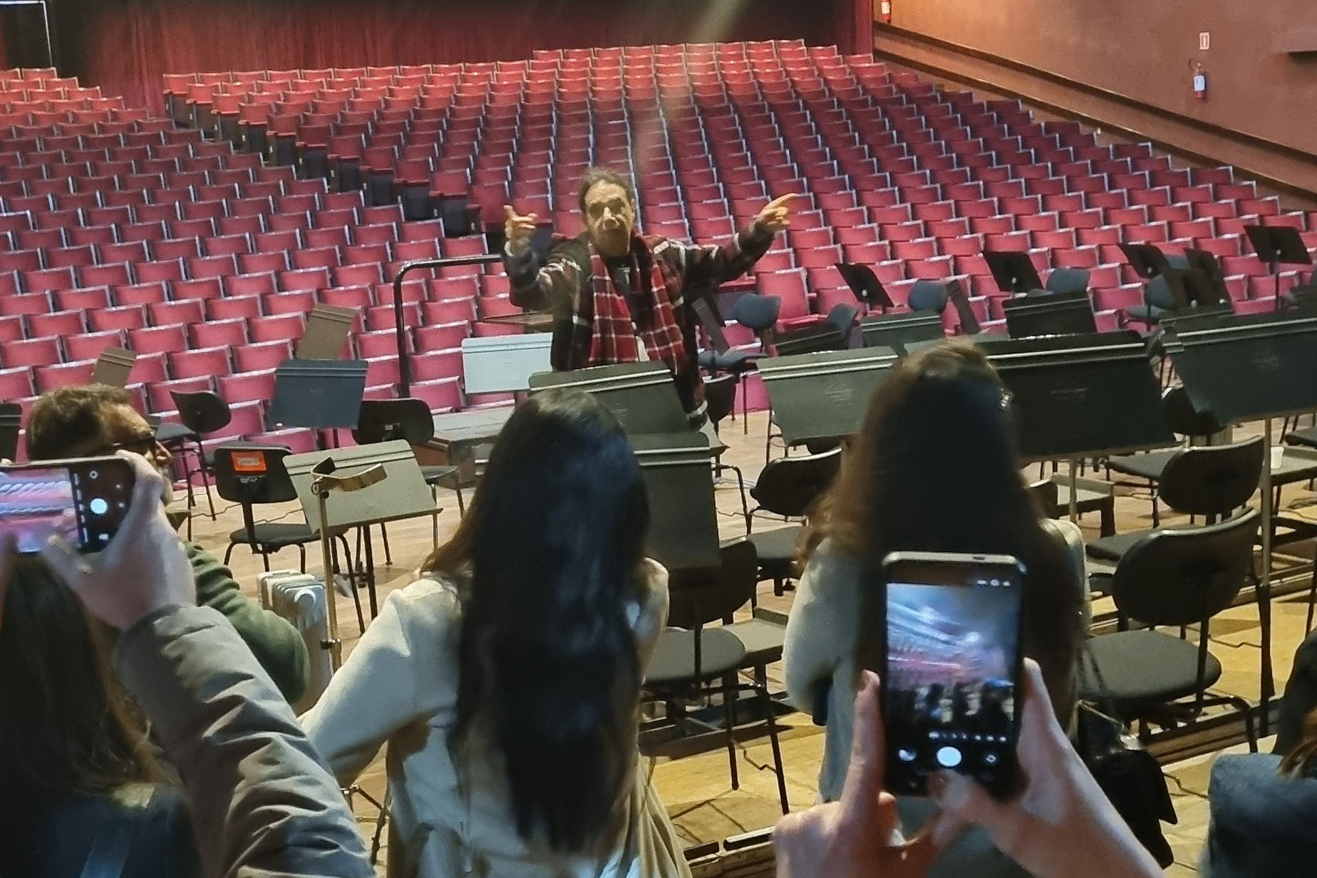 Teatro Guaíra traz arquiteto referência em acústica para melhorar o som do espaço