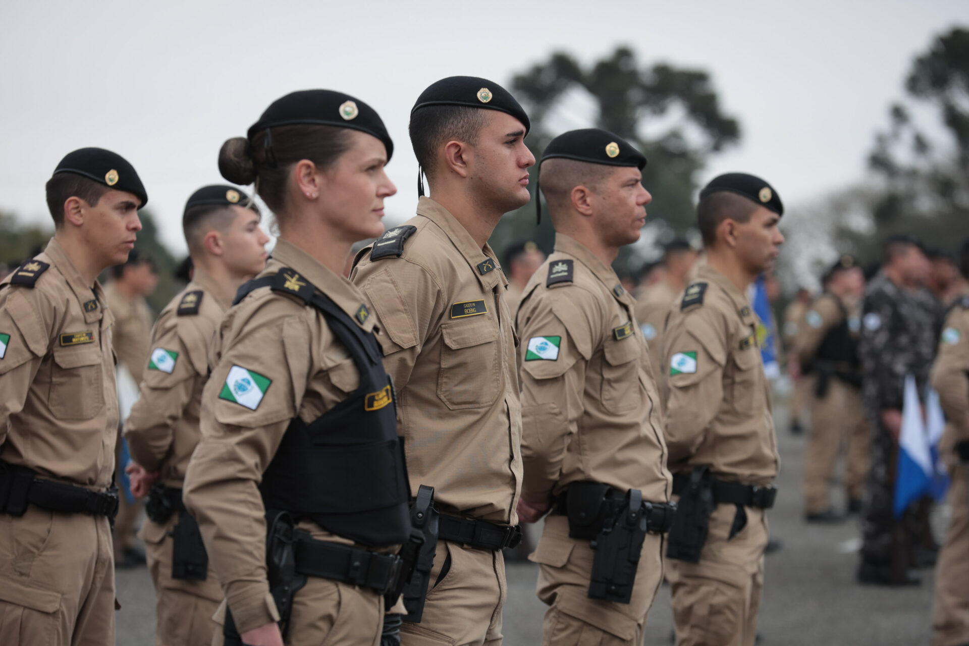 Medalha Coronel Sarmento: PMPR concede horaria a autoridades do Paraná