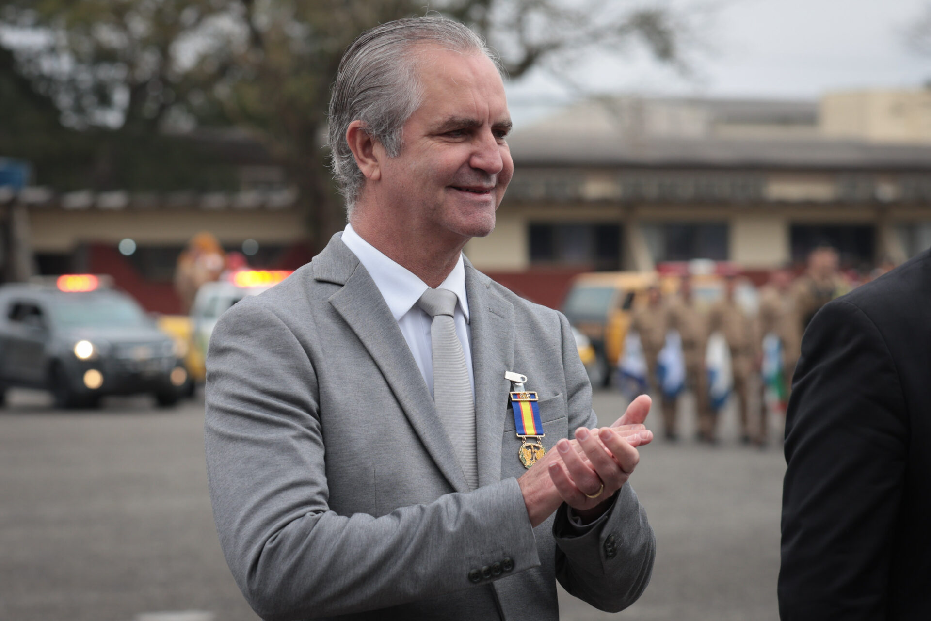 Medalha Coronel Sarmento: PMPR concede horaria a autoridades do Paraná