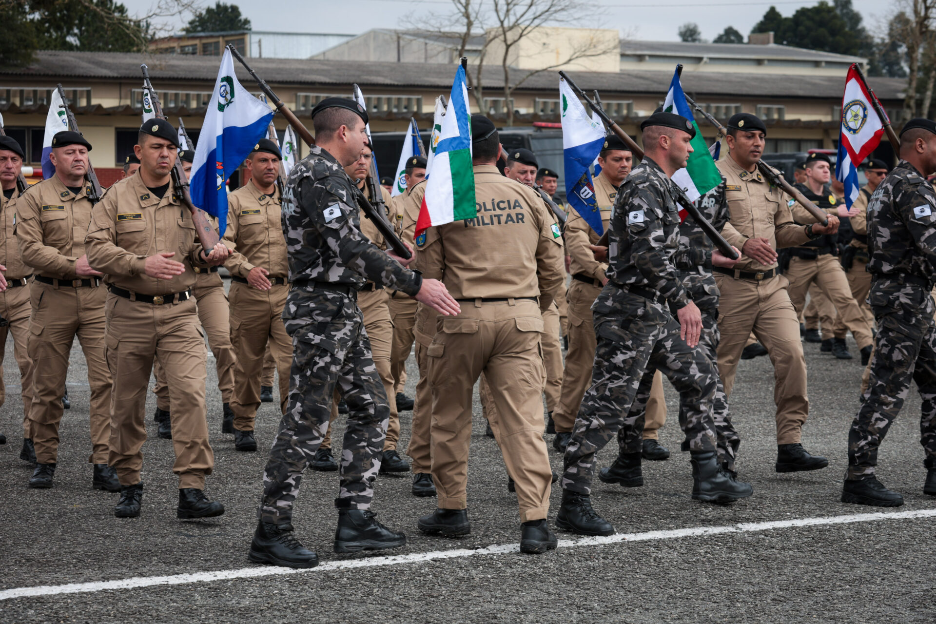Medalha Coronel Sarmento: PMPR concede horaria a autoridades do Paraná