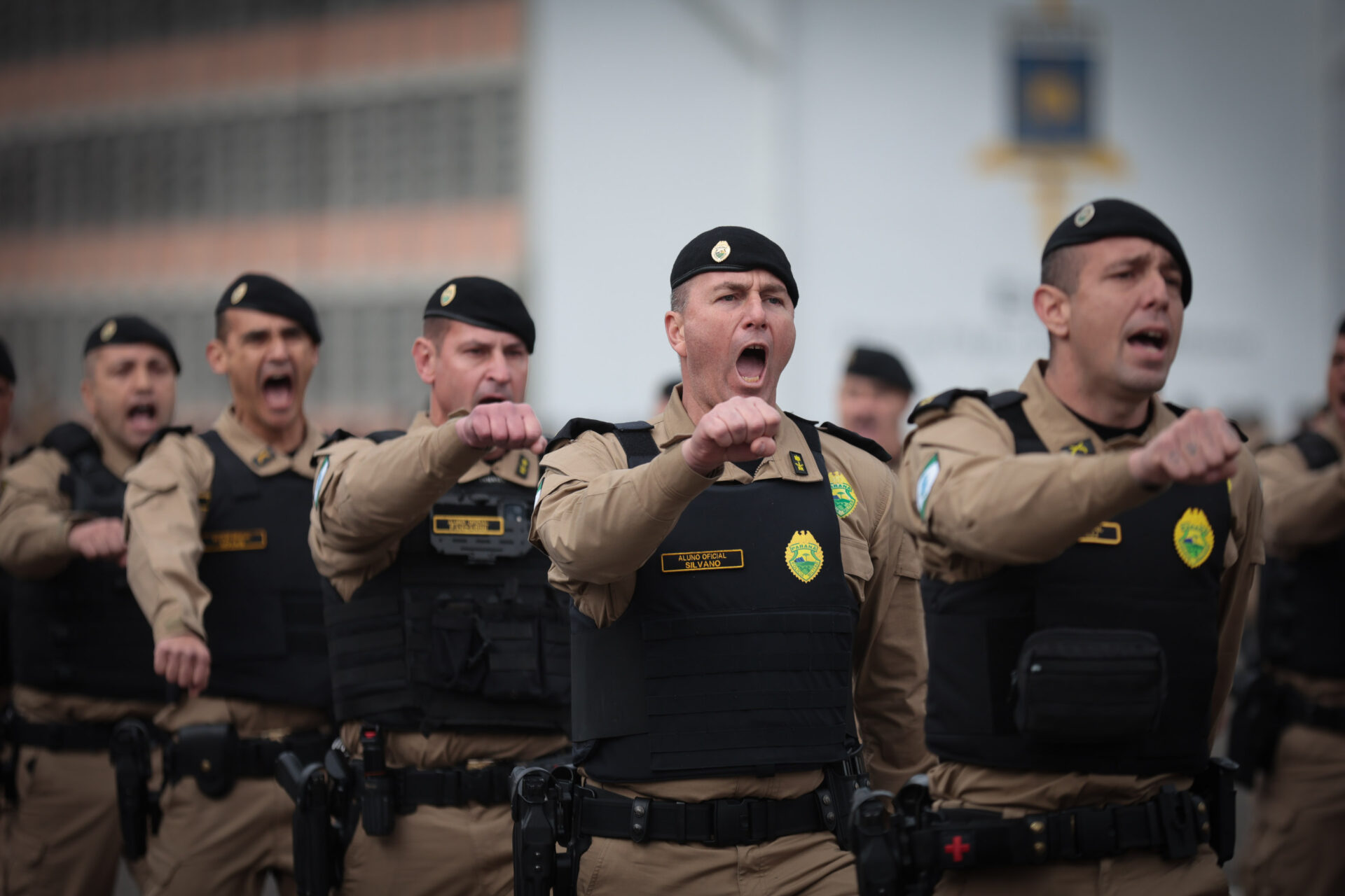 Medalha Coronel Sarmento: PMPR concede horaria a autoridades do Paraná