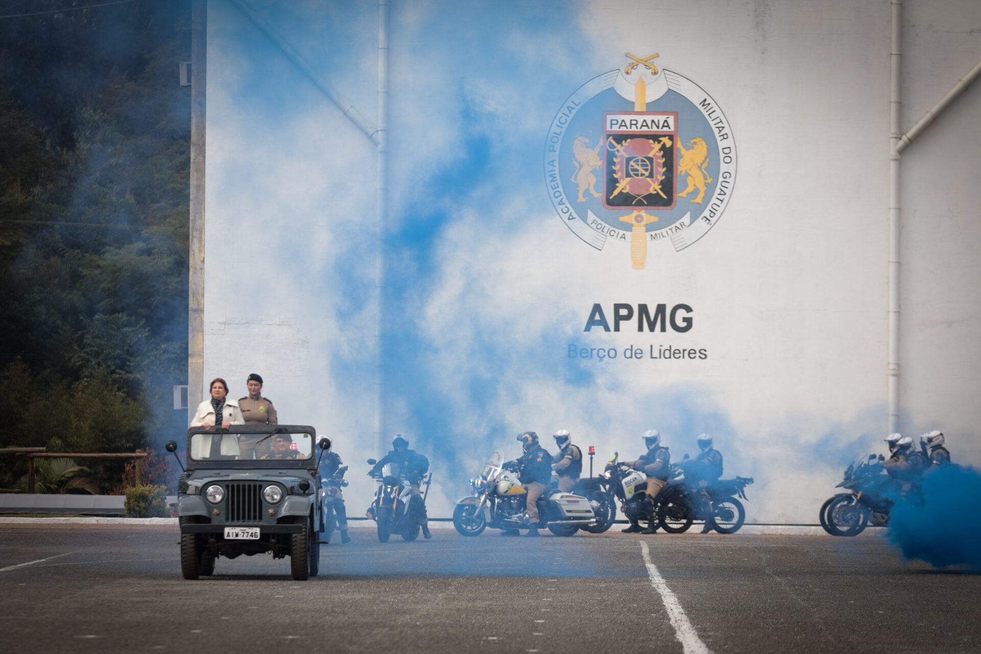 Medalha Coronel Sarmento: PMPR concede horaria a autoridades do Paraná