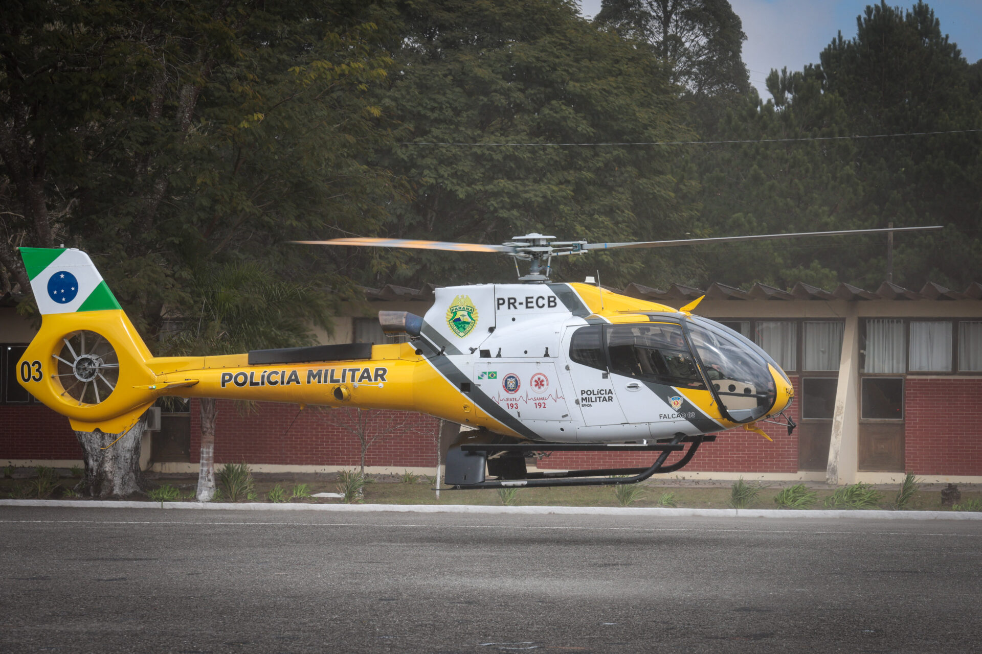 Medalha Coronel Sarmento: PMPR concede horaria a autoridades do Paraná