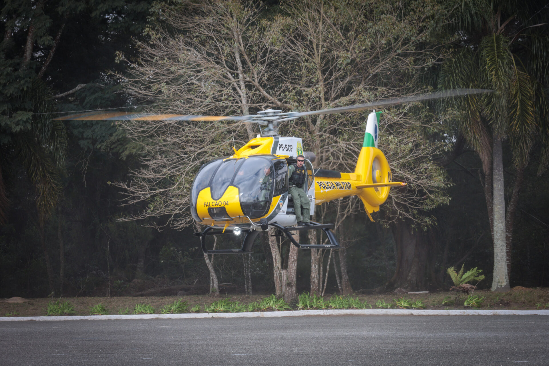 Medalha Coronel Sarmento: PMPR concede horaria a autoridades do Paraná