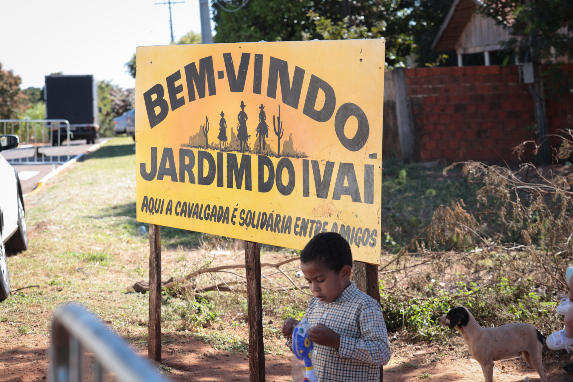 Ligação asfáltica entre distrito e Douradina beneficia 150 famílias e escoamento agrícola