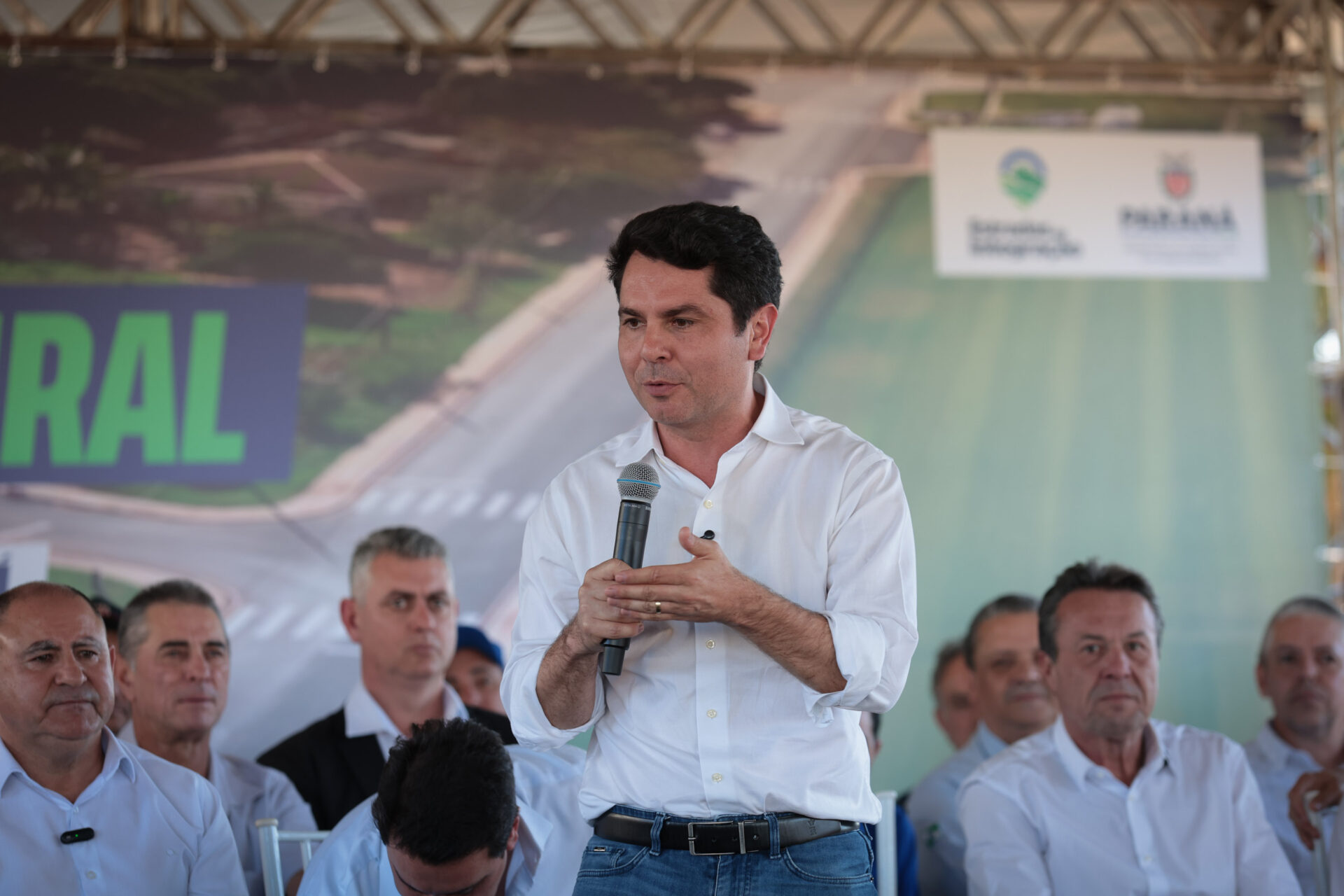 Ligação asfáltica entre distrito e Douradina beneficia 150 famílias e escoamento agrícola
