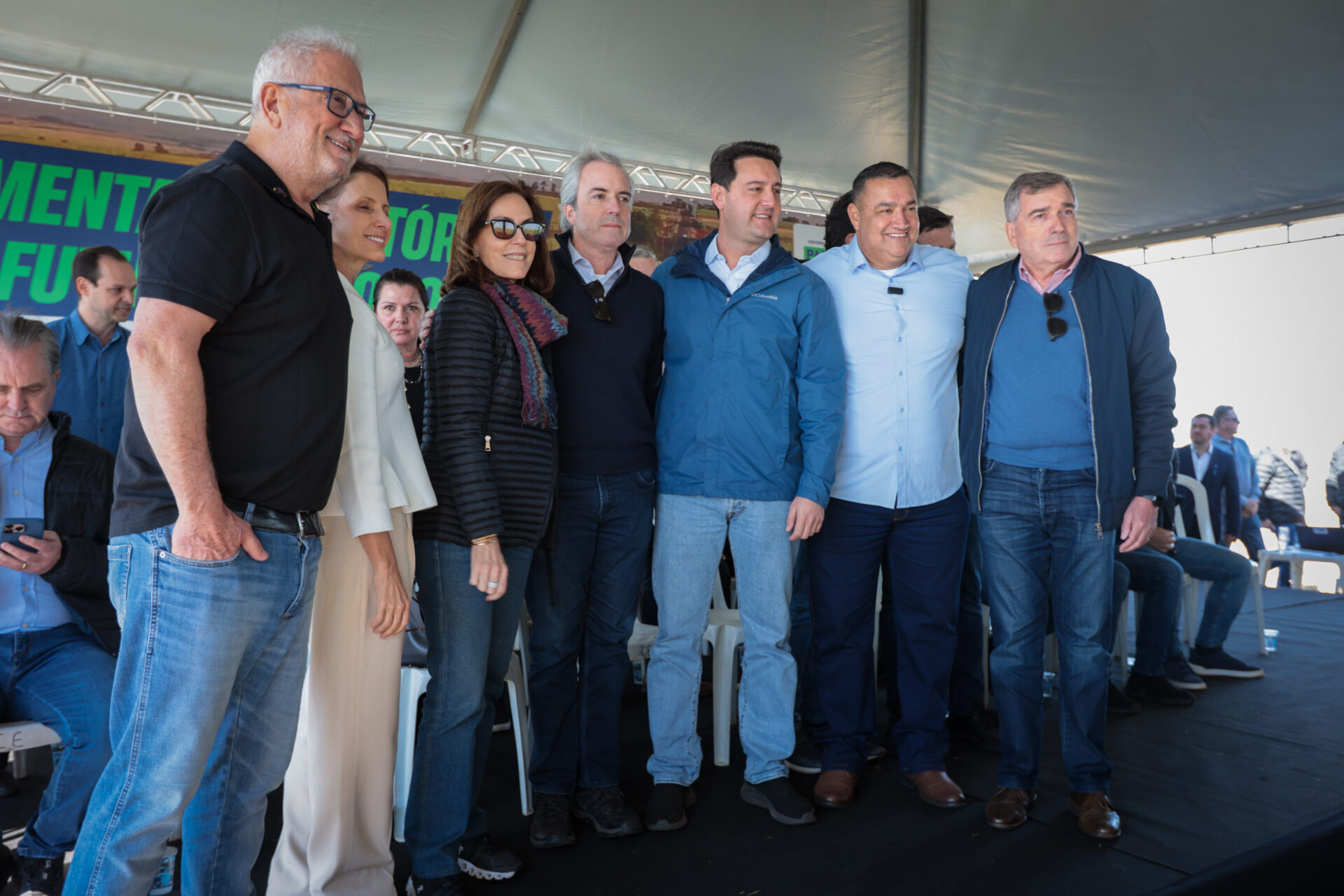 Ratinho Junior inaugura pavimentação que liga distrito de Cianorte a Jussara