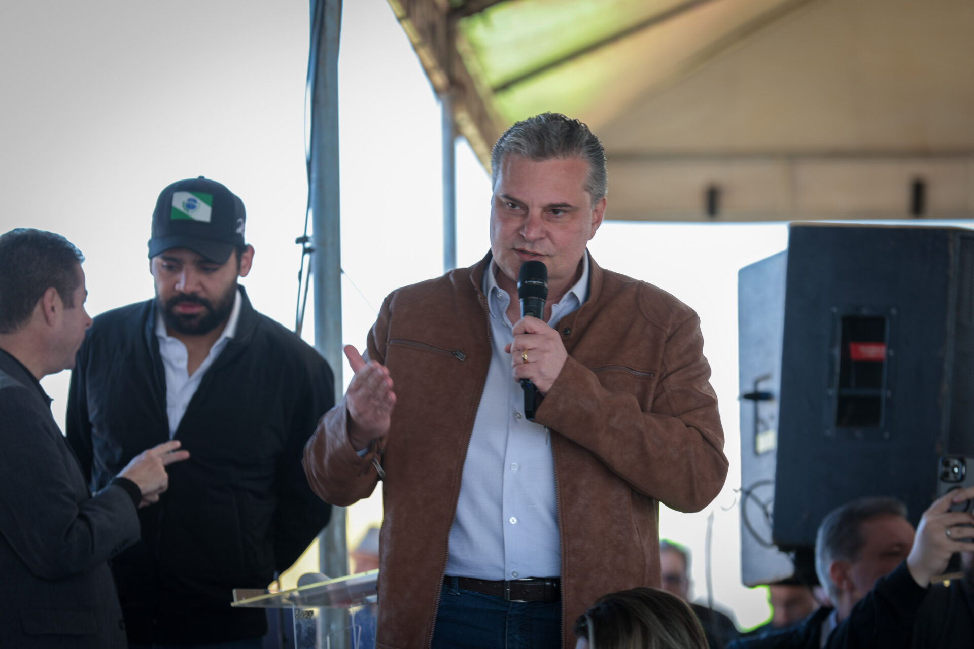 Ratinho Junior inaugura pavimentação que liga distrito de Cianorte a Jussara