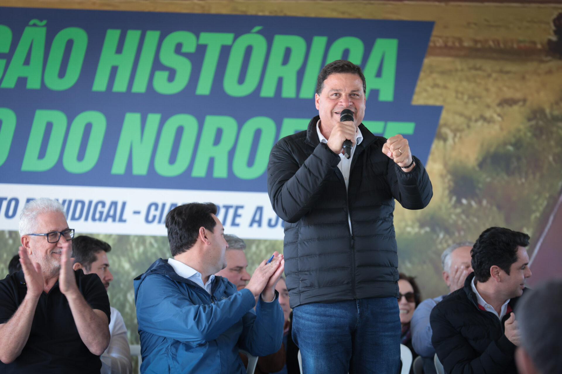 Ratinho Junior inaugura pavimentação que liga distrito de Cianorte a Jussara