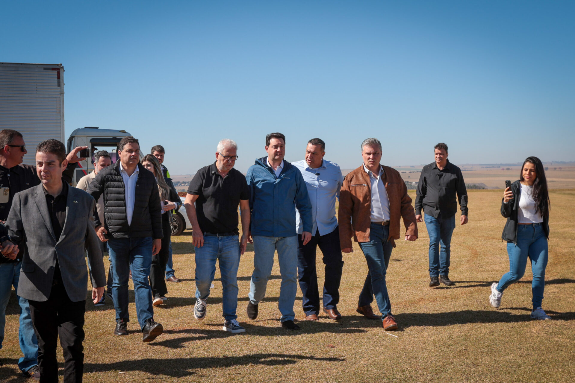 Ratinho Junior inaugura pavimentação que liga distrito de Cianorte a Jussara