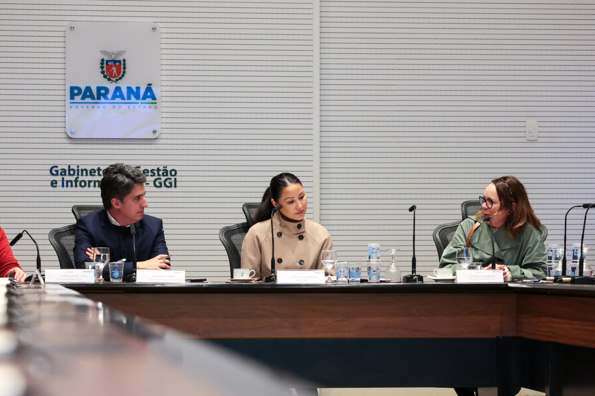 Luciana Massa se reúne com 370 primeiras-damas municipais para planejar Paraná Rosa