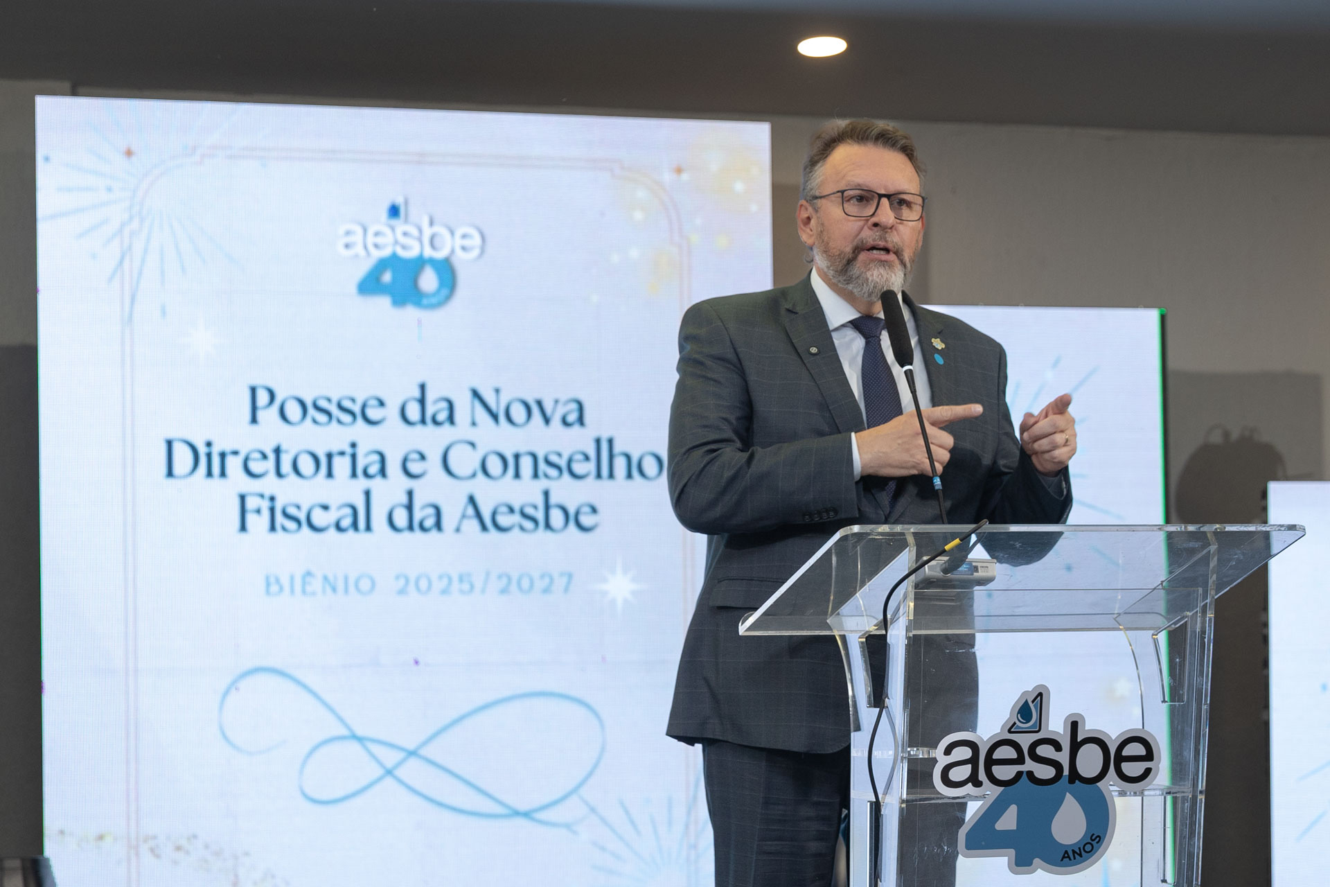 Sanepar assume vice-presidência da Regional Sul da AESBE em evento em Brasília