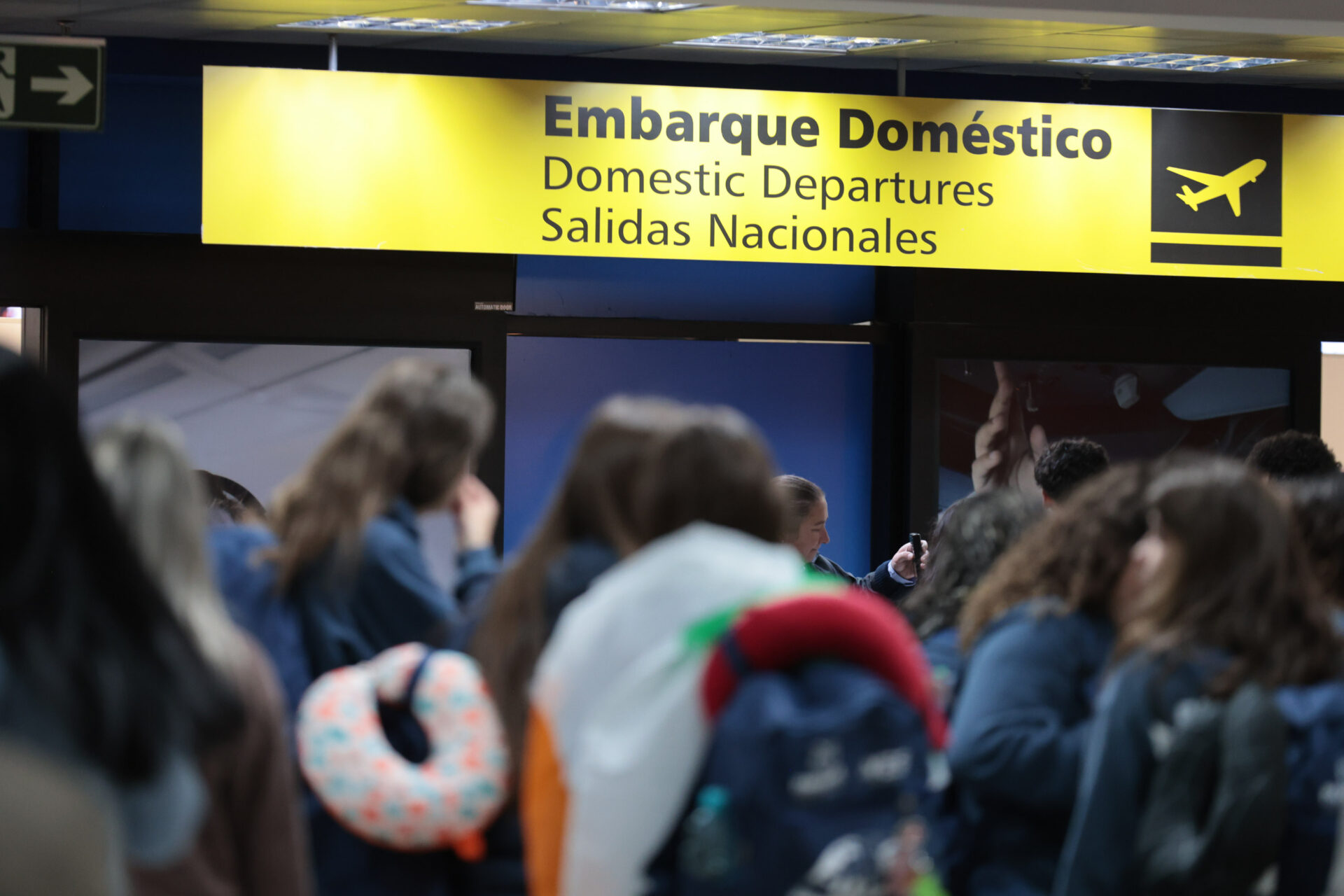 Ganhando o Mundo: 125 alunos embarcam para intercâmbio na Inglaterra e Irlanda