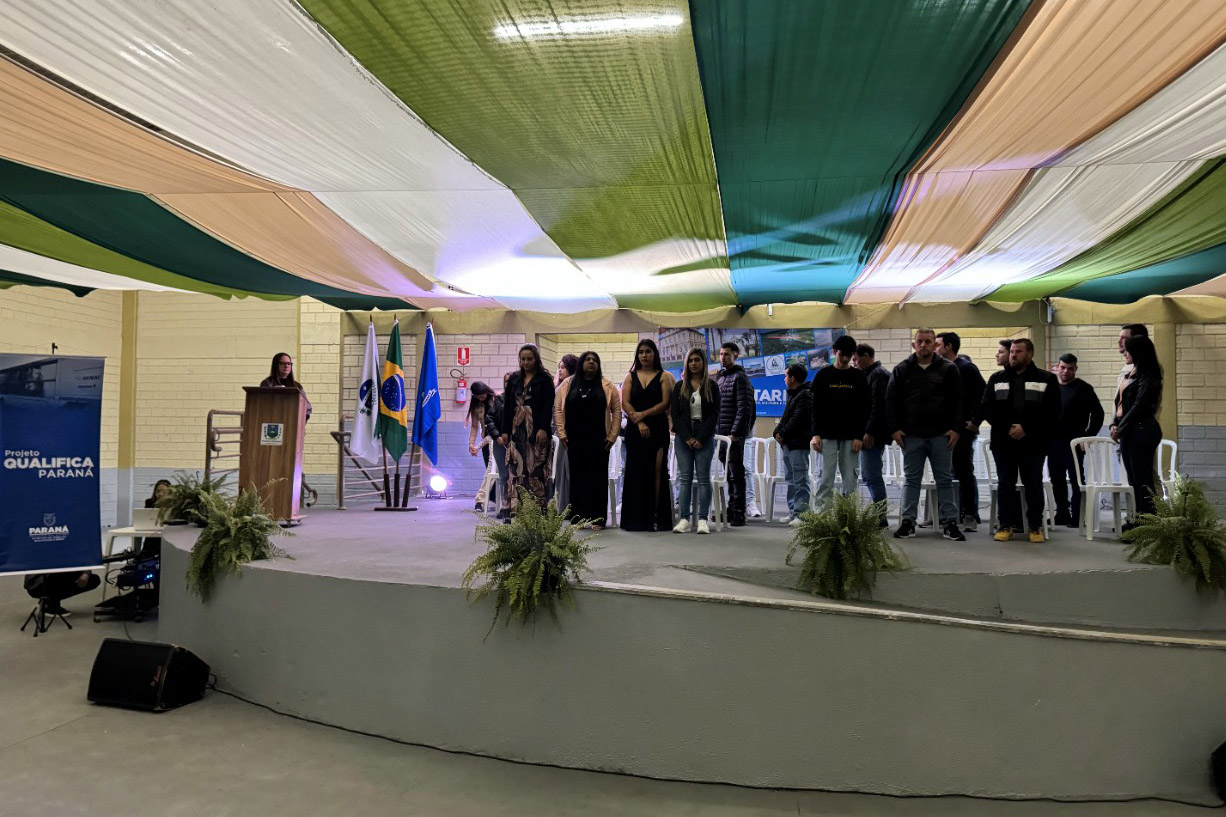 Qualifica Paraná forma novos profissionais em Campo do Tenente e Rio Negro