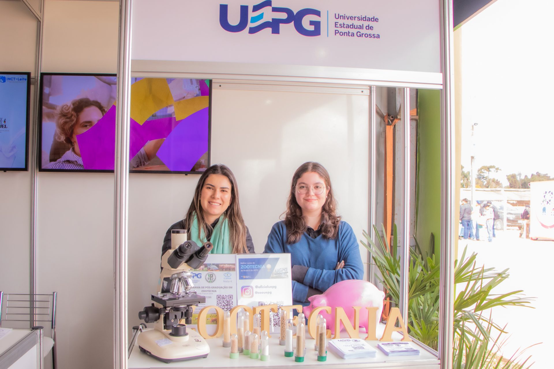 UEPG apresenta Escola de Queijo e outros projetos na Agroleite em Castro