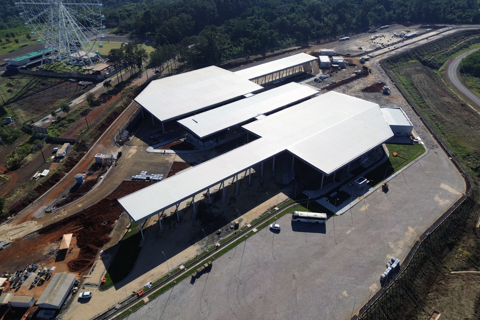 Obras da Perimetral Leste de Foz do Iguaçu avançam e chegam a 75% de execução