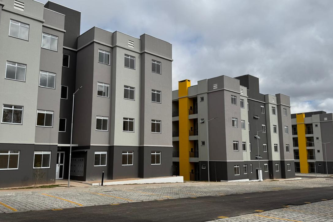 Programa Casa Fácil Paraná: residencial com 255 unidades é entregue em Araucária