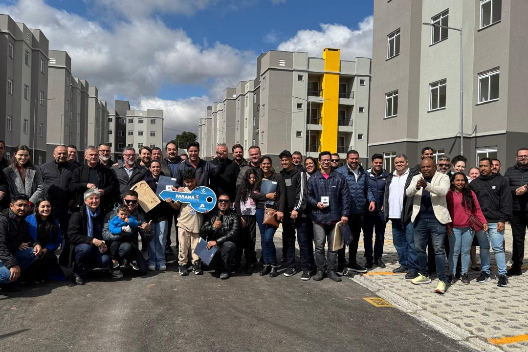 Programa Casa Fácil Paraná: residencial com 255 unidades é entregue em Araucária