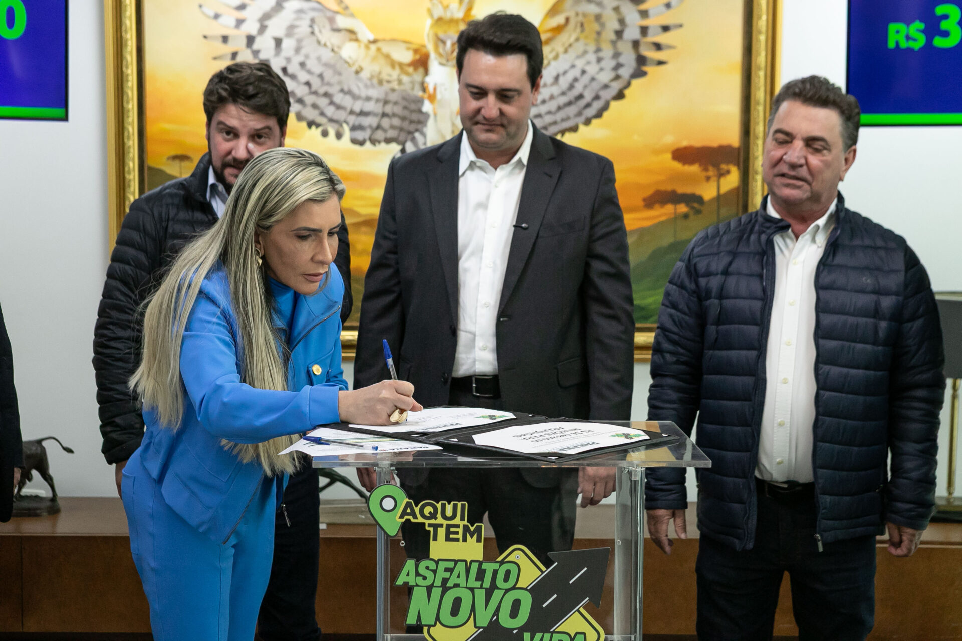 Estado investe R$ 257 milhões em pavimentação urbana em 5 grandes cidades do Paraná