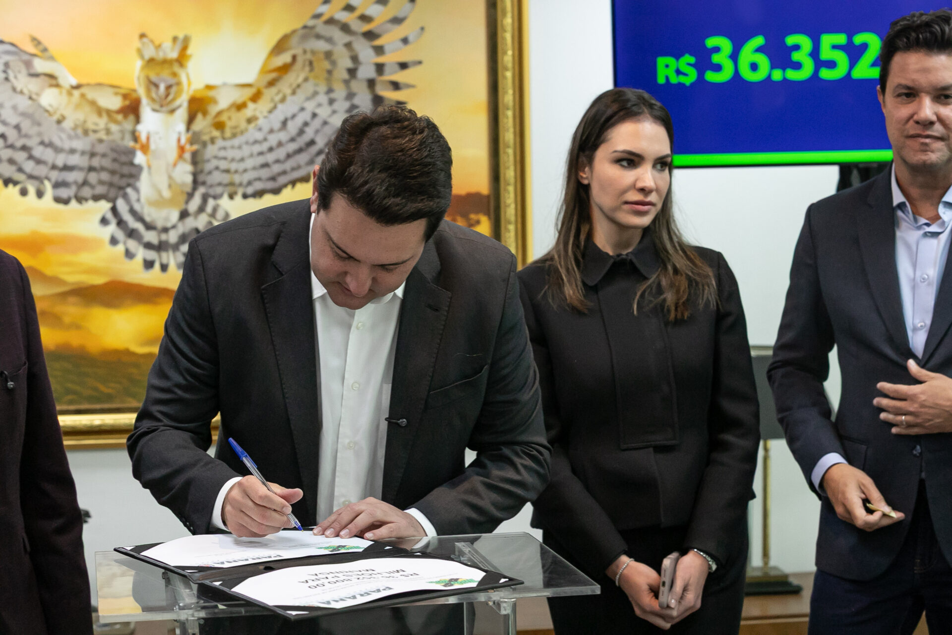 Estado investe R$ 257 milhões em pavimentação urbana em 5 grandes cidades do Paraná