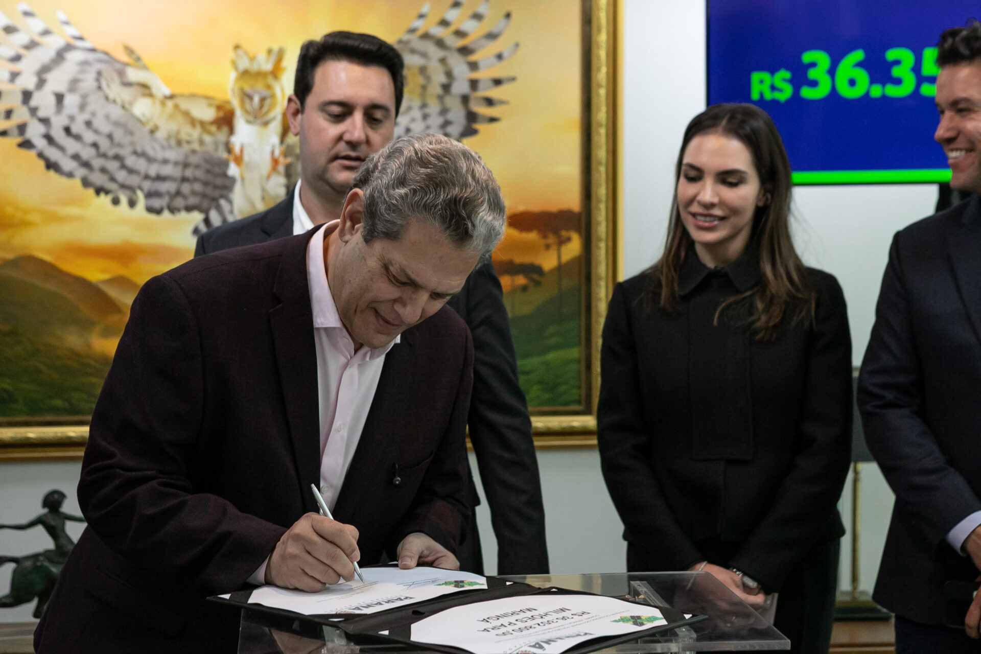Estado investe R$ 257 milhões em pavimentação urbana em 5 grandes cidades do Paraná