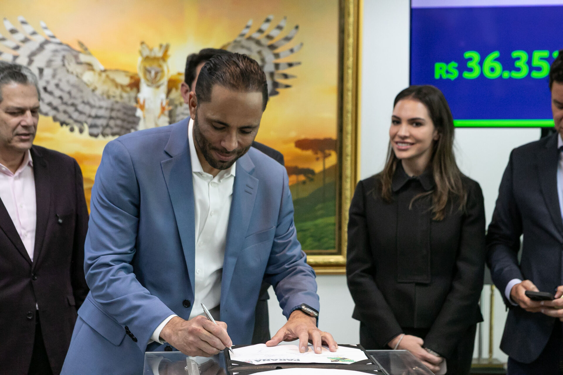 Estado investe R$ 257 milhões em pavimentação urbana em 5 grandes cidades do Paraná