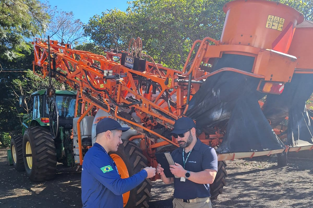 Adapar orienta produtores do Noroeste sobre aplicação adequada de agrotóxicos