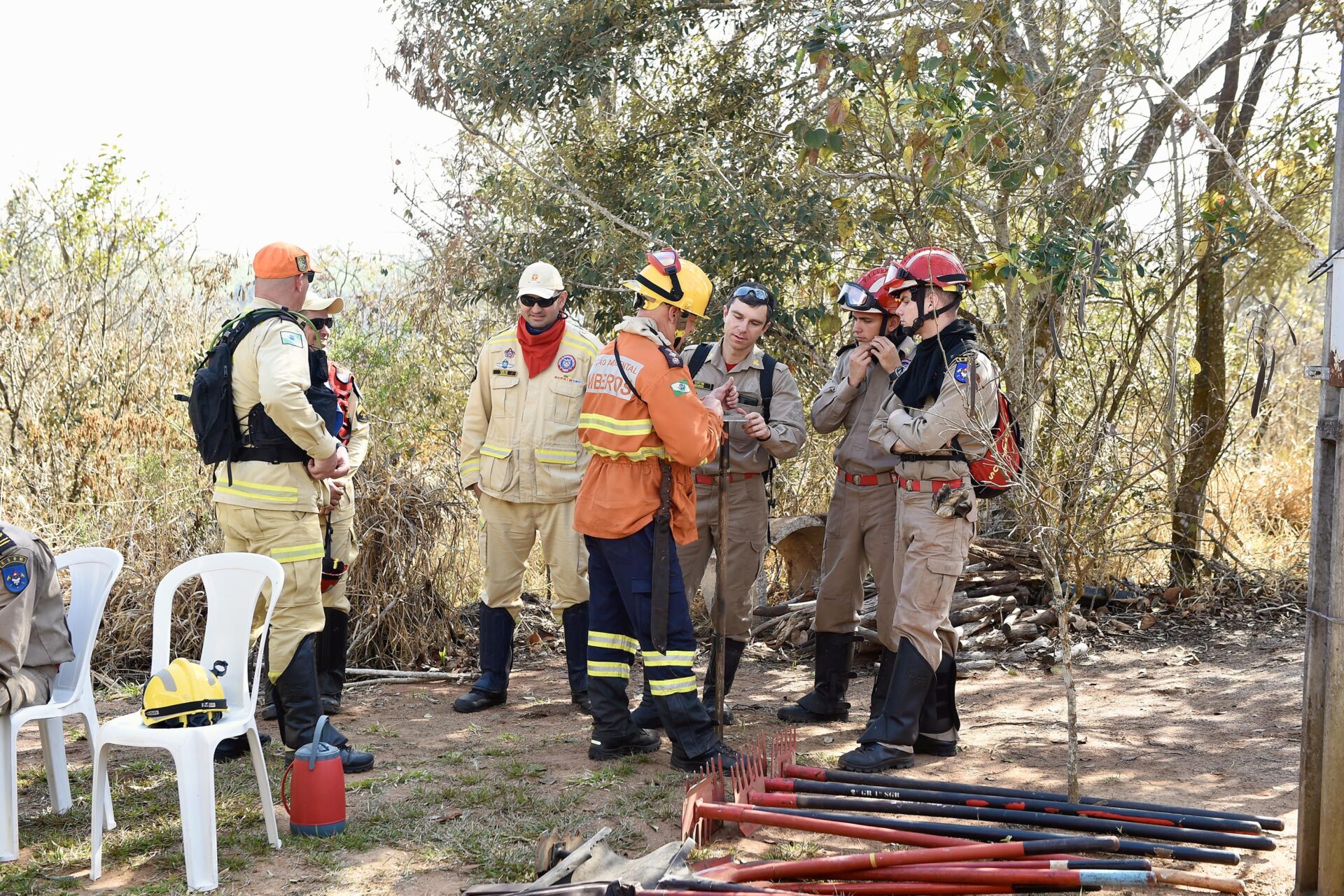 IAT promove restauração ambiental do Parque do Cerrado por meio da queima controlada