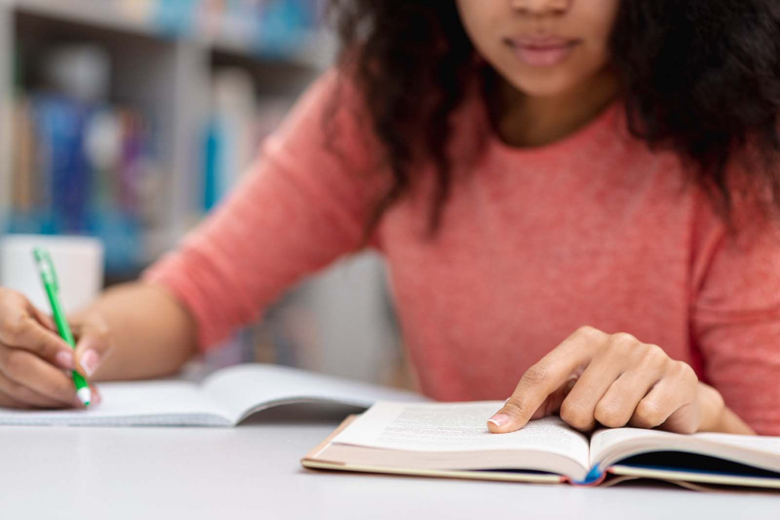 Inscrições para cursinho pré-vestibular da UEM no 2º semestre encerram no domingo