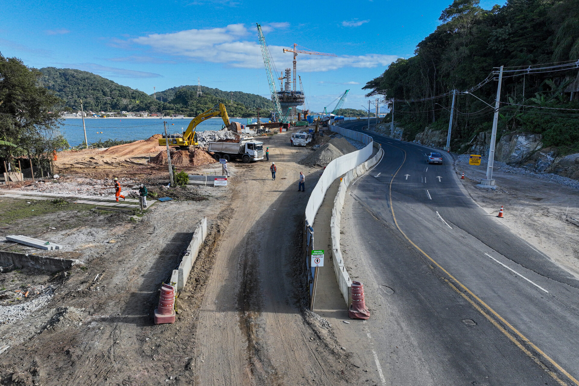 Com acessos mais visíveis, Ponte de Guaratuba alcança 70% de execução
