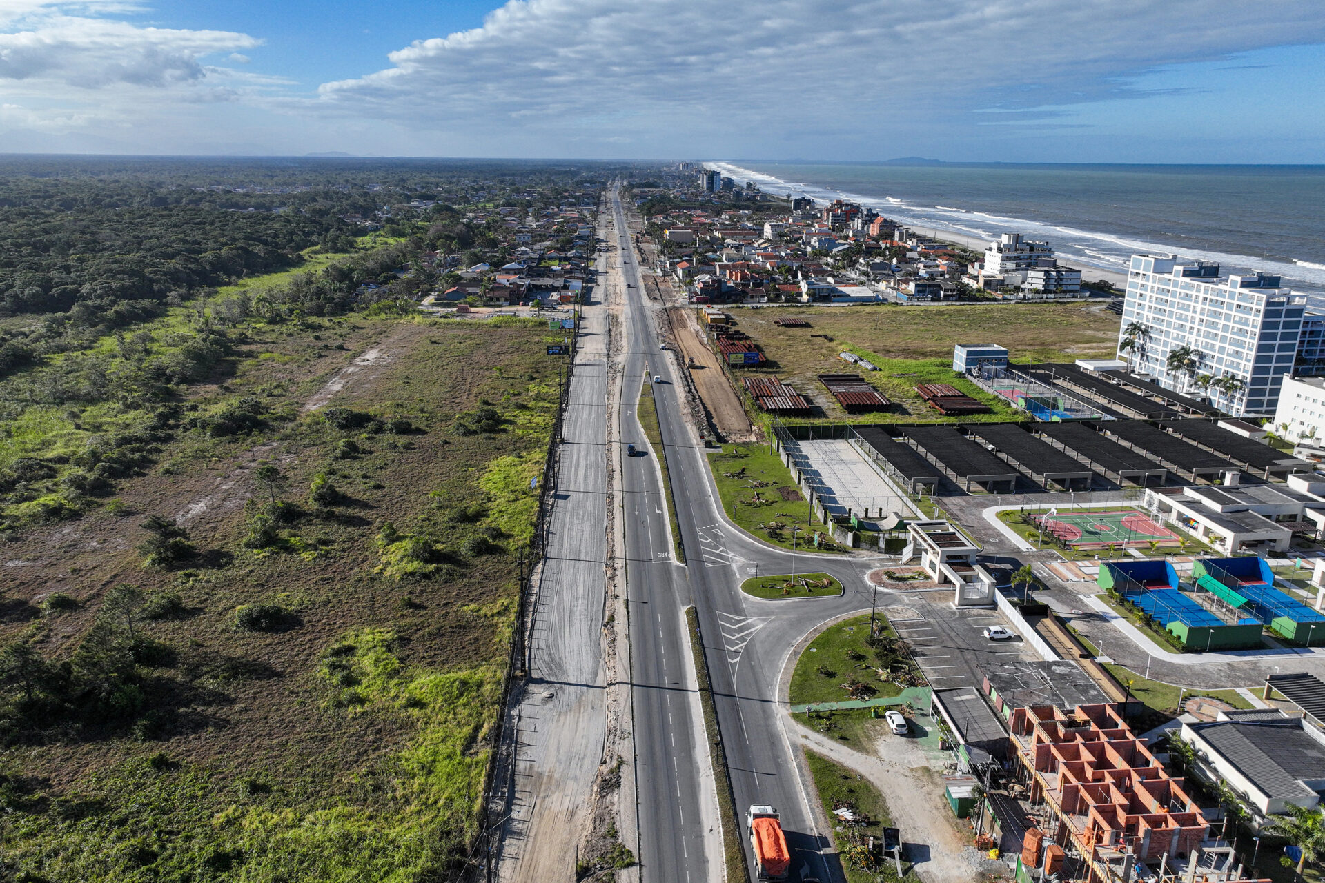 Governador dá início à duplicação em concreto da PR-412 entre Matinhos e Pontal do Paraná