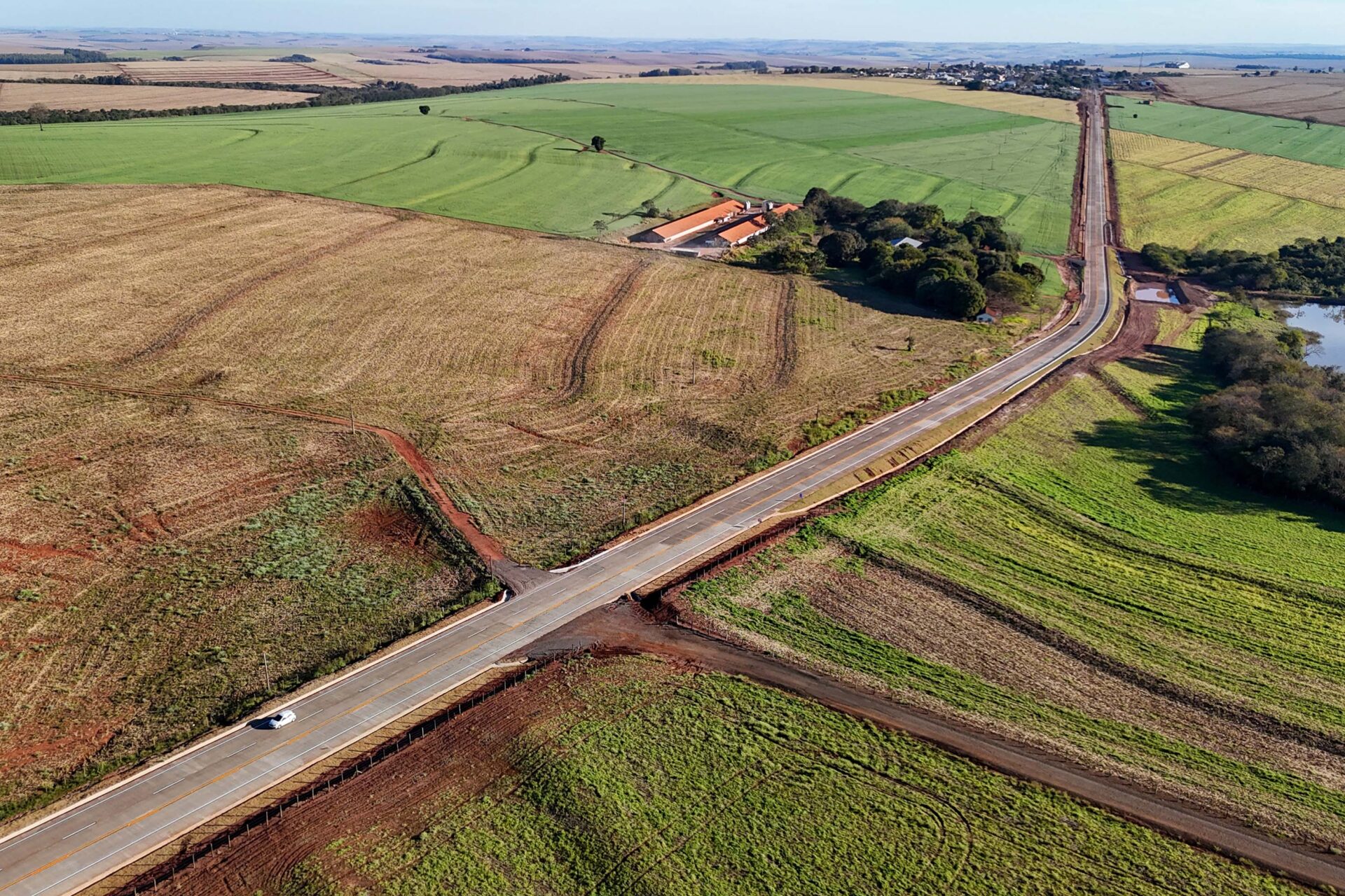 Quarto Centenário a Goioerê: governador entrega pavimentação em concreto da PR-180
