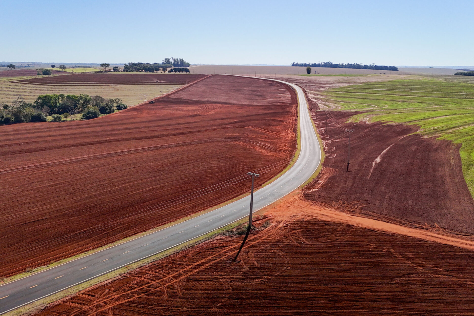 Governador inaugura pavimentação que facilitará escoamento agrícola em Alto Piquiri