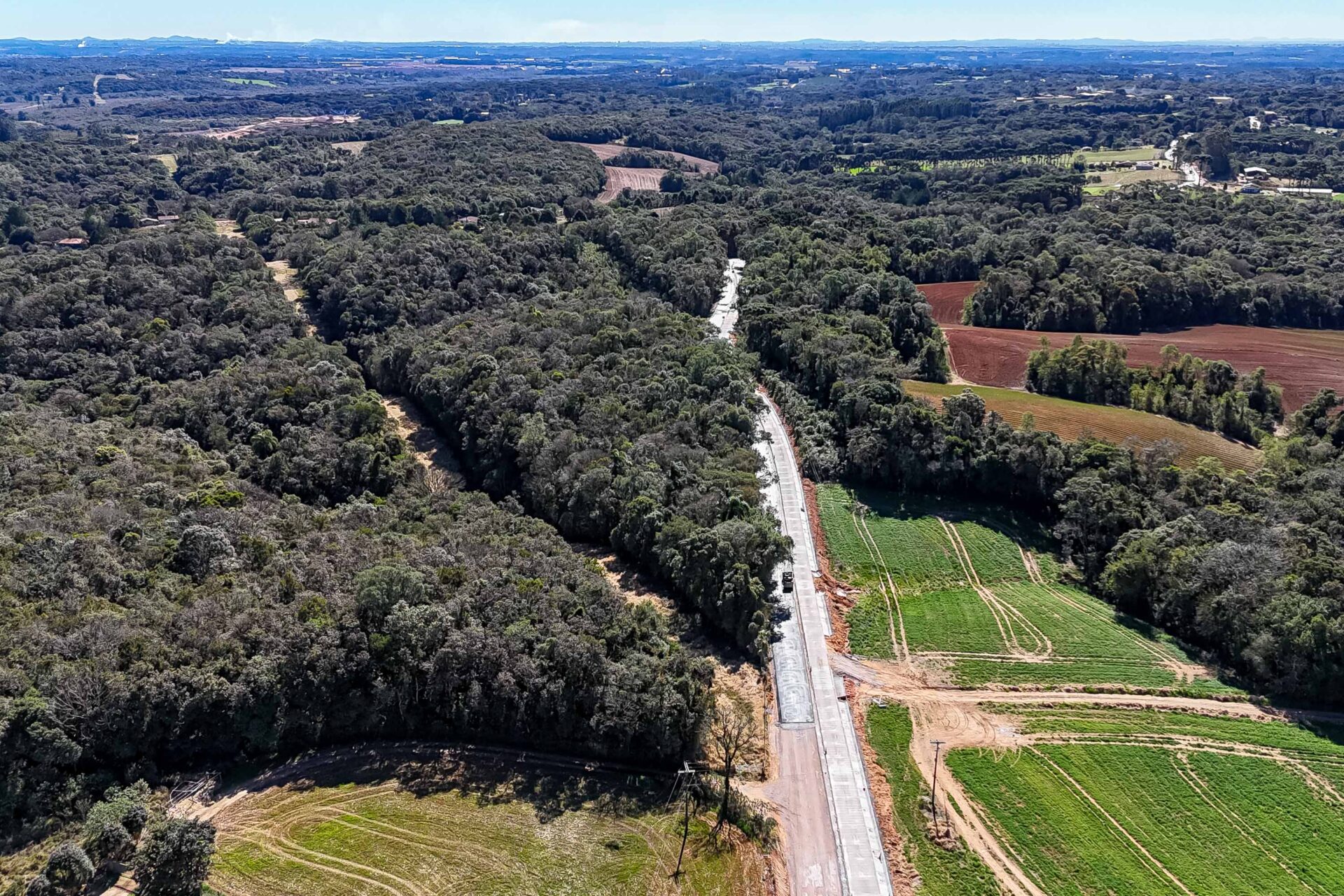 Pavimentação entre Mandirituba e São José dos Pinhais chega a 25% de conclusão