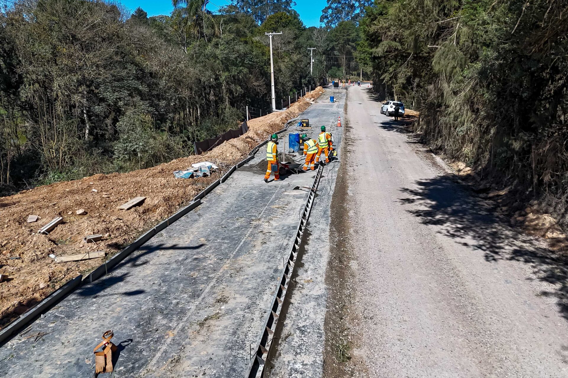 Pavimentação entre Mandirituba e São José dos Pinhais chega a 25% de conclusão
