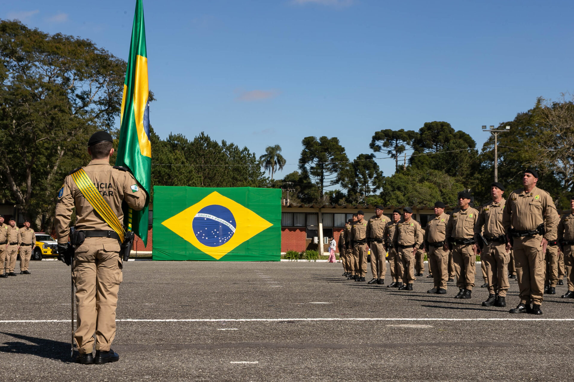 PMPR forma 141 novos sargentos na Academia do Guatupê