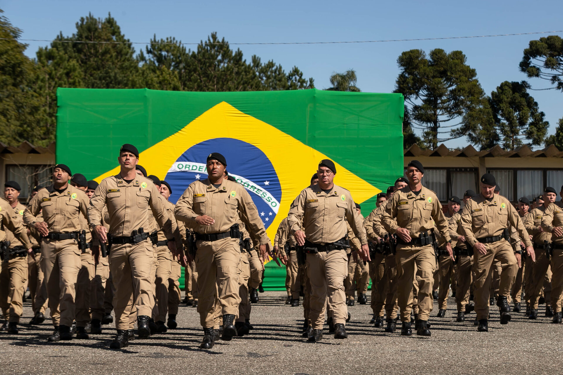 PMPR forma 141 novos sargentos na Academia do Guatupê