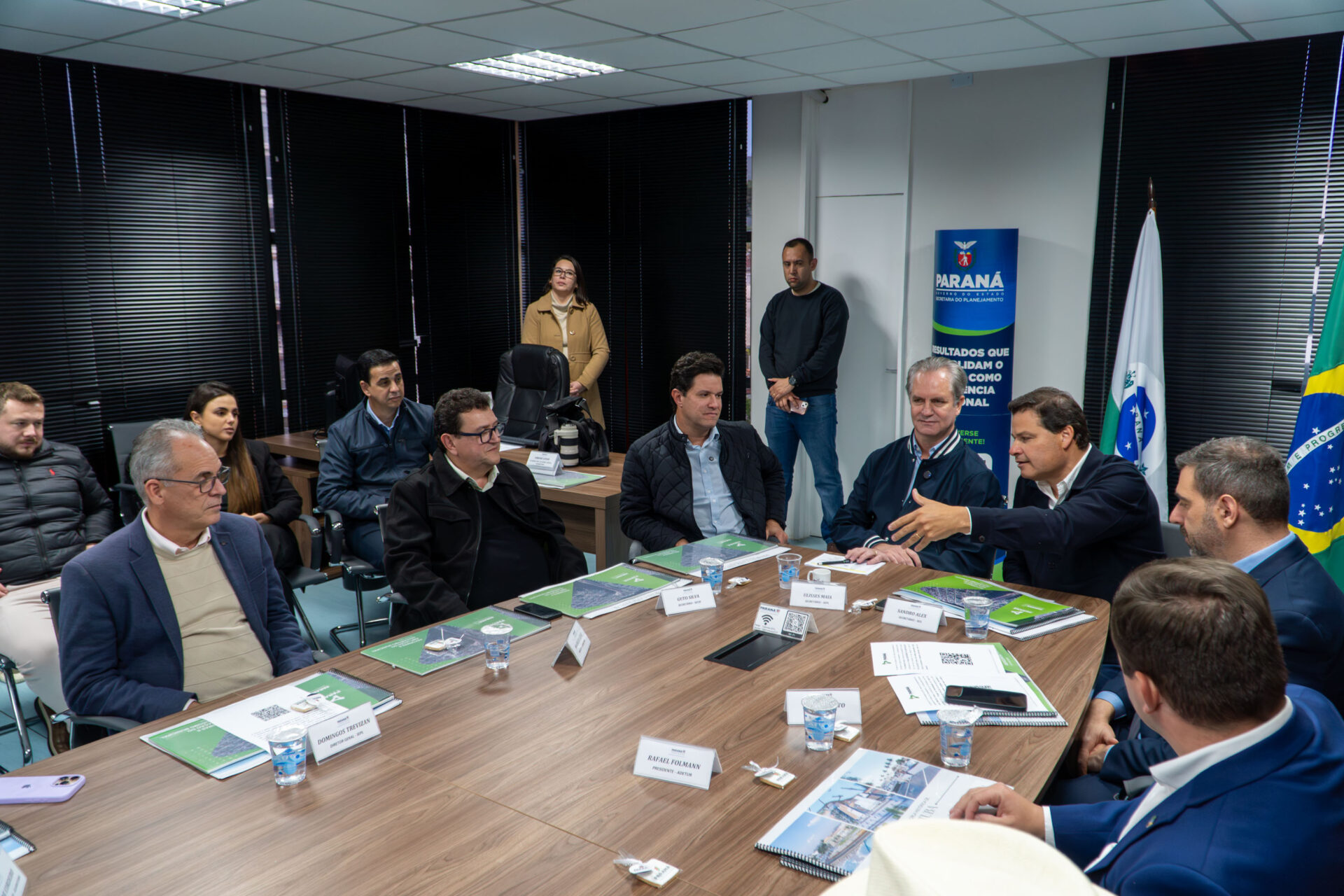 Governo apresenta projeto para revitalização da Orla Histórica de Guaratuba ao município